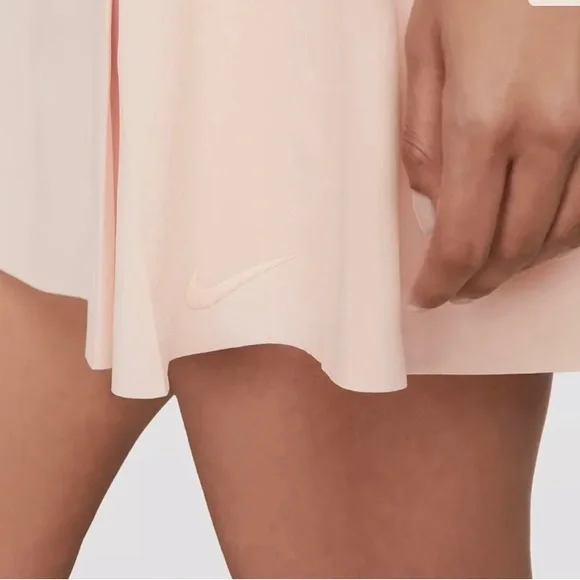 Nike Women's Club 15'' Golf Skort Size XL - Picture 2 of 10